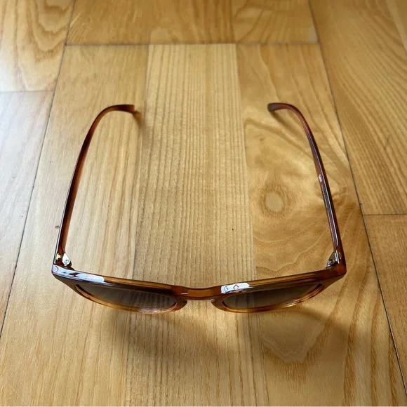 Sunski Yuba tortoise polarized sunglasses - Picture 3 of 10